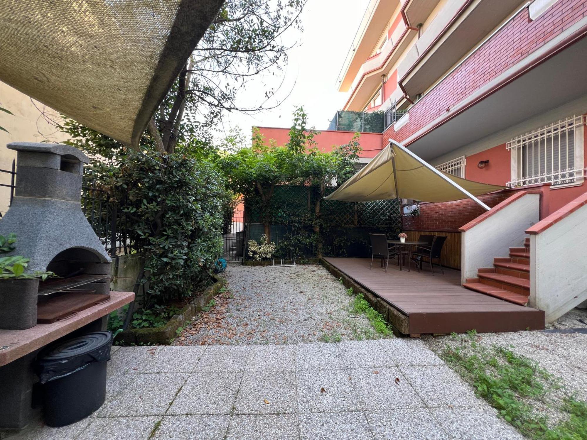 Il Parco Apartments マリーナ・ディ・マッサ エクステリア 写真